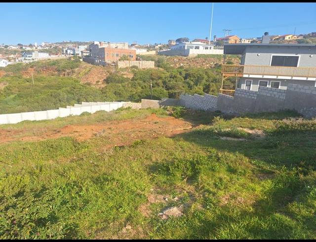 LAND FOR SALE IN DE BAKKE